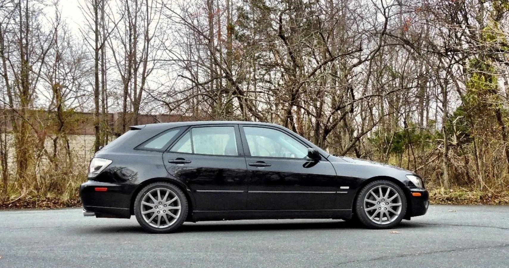 The Ultra-Rare Lexus IS SportCross Is The Best Forgotten Wagon