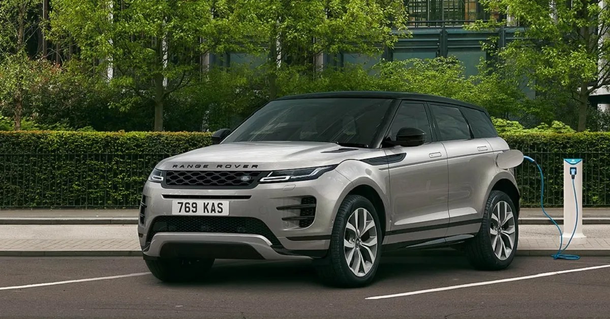 Here's How The 2022 Range Rover Evoque Compares With The Velar