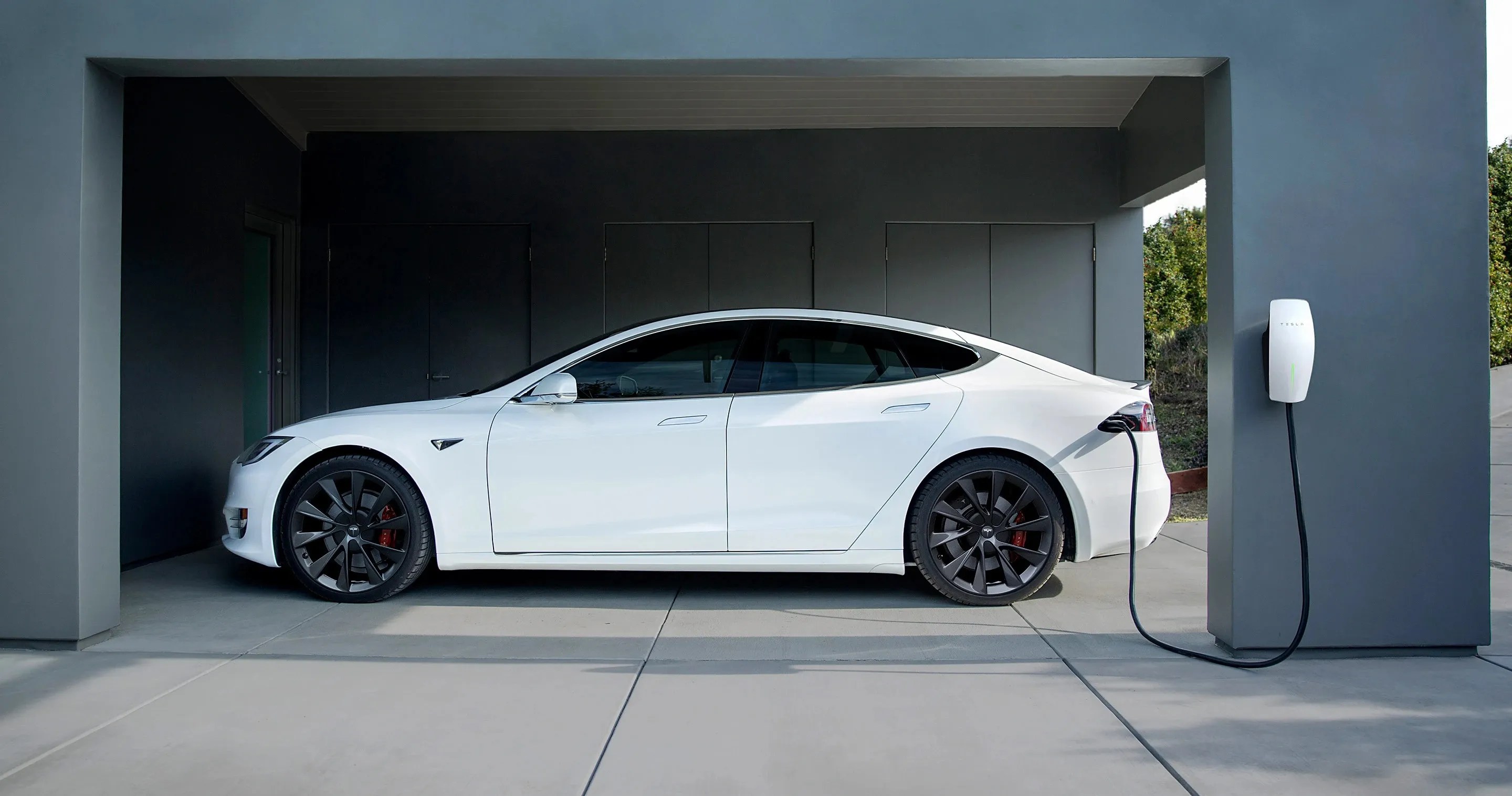 Here's Why Electric Cars May Not Be The Future