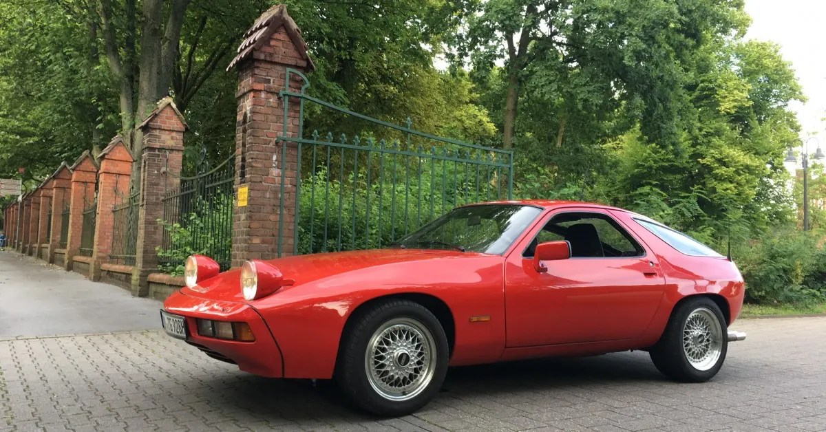 9 Cool '70s European Sports Cars That Are Still Cheap (1 That's Priceless)