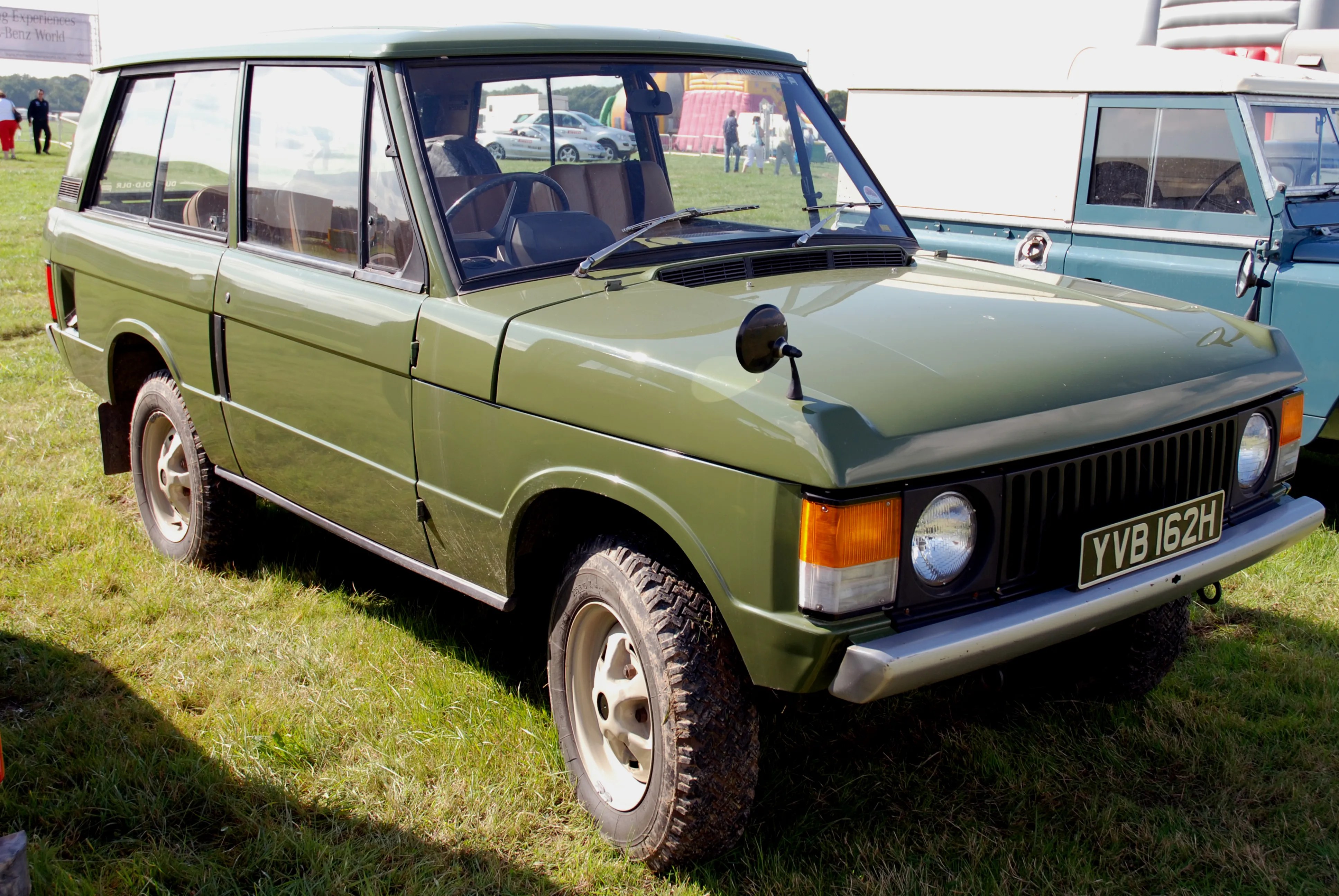 Here's What We Love About The 1970 Range Rover