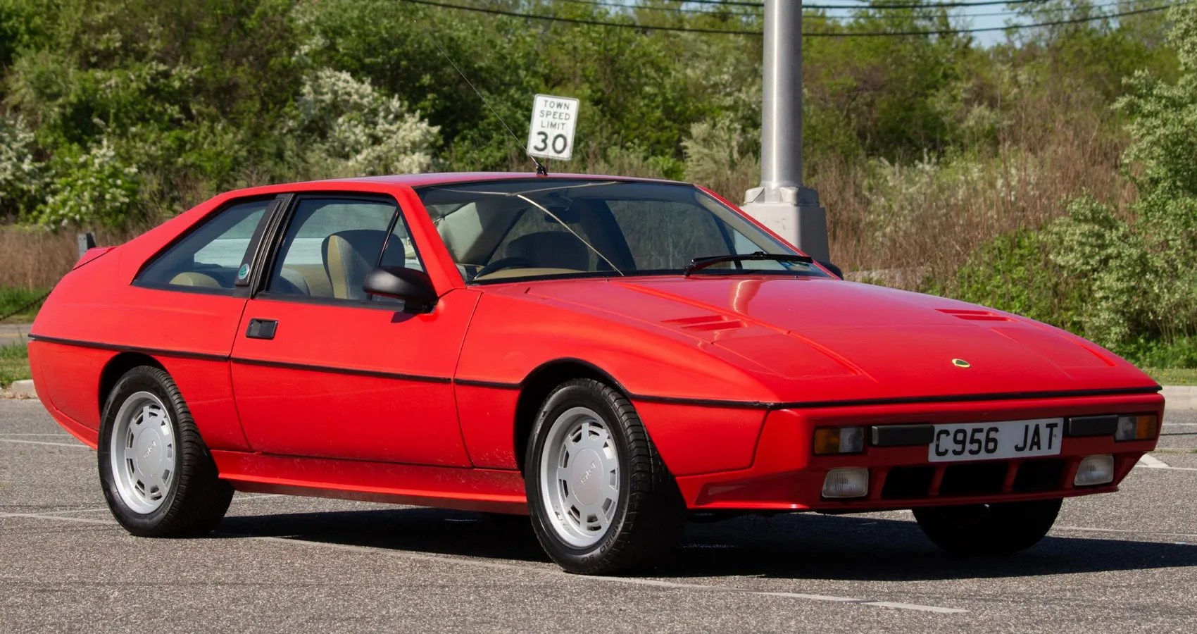10 Cheap 80s Sports Cars You'll Regret Buying