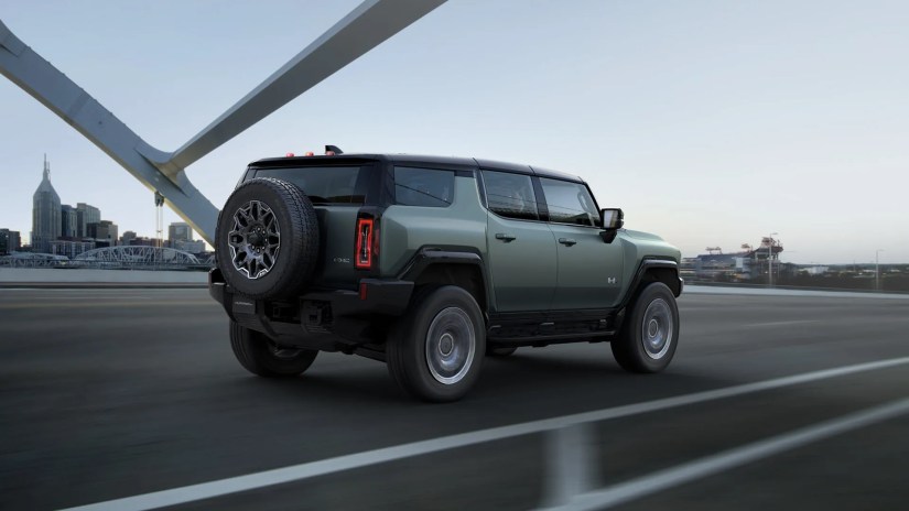 2024-GMC-HUMMER-EV-SUV