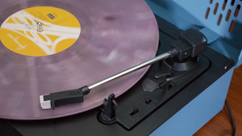 Victrola Revolution GO tonearm over record
