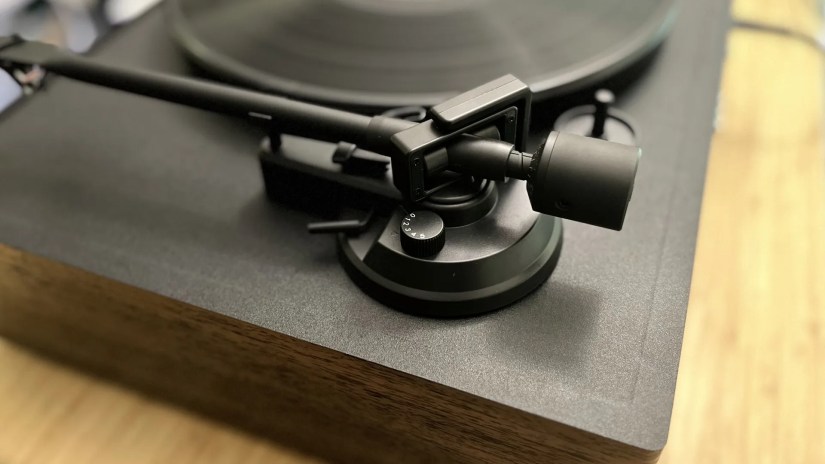 Victrola V1 Soundbar tonearm