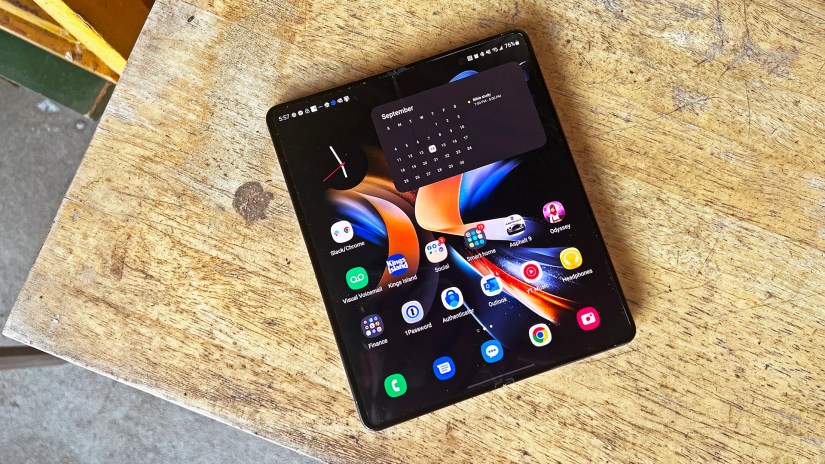 Samsung Galaxy Z Fold 4 1