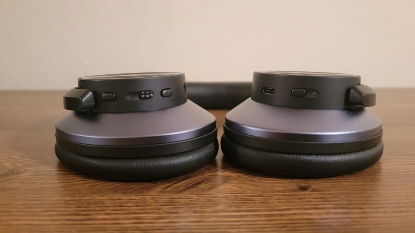 View of button controls on OneOdio A10 Hybrid ANC Headphones