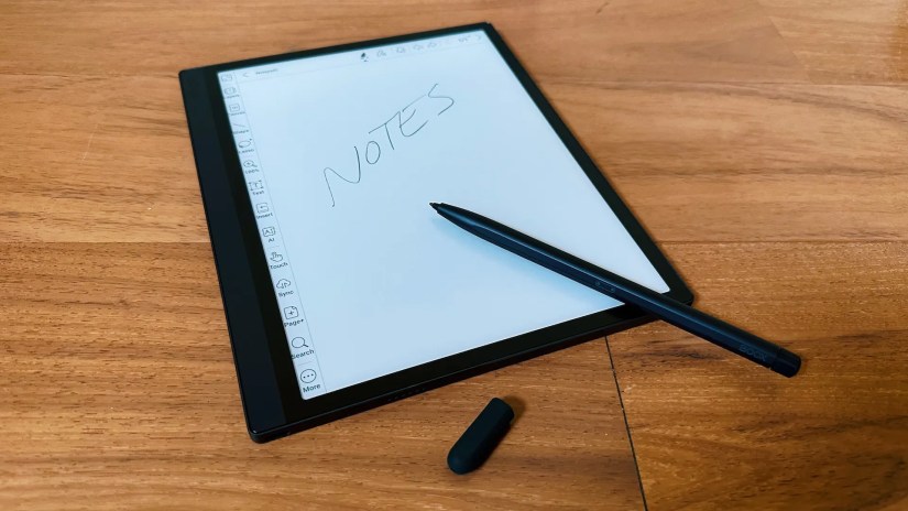 Tab Ultra with the notes app open