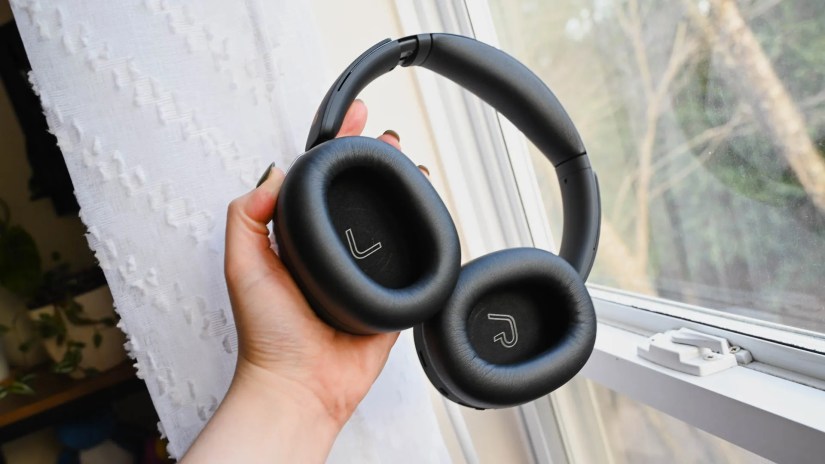 Interior of the Edifier WH950NB headphones