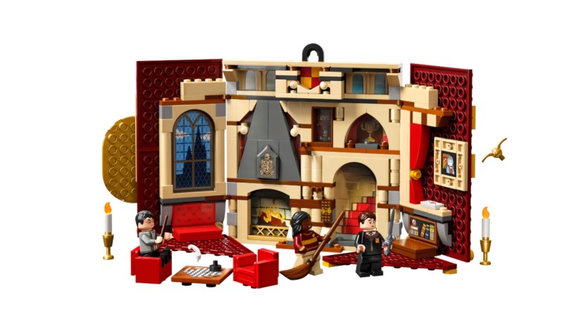 A LEGO Harry Potter model sits on a white background.