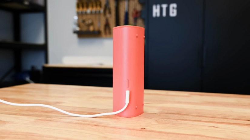 Charging the Sonos Roam