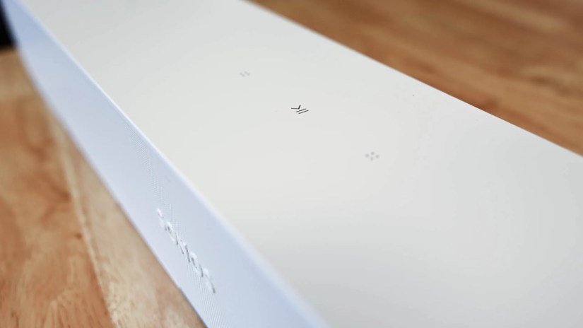 Close up of play button on Sonos Ray