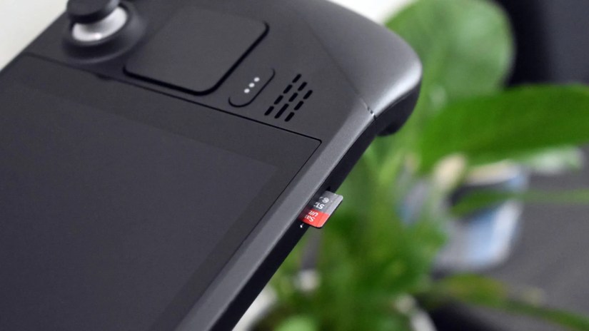 microSD card popping out of Steam Deck storage slot