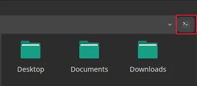 The &ldquo;Open a terminal&rdquo; button in the QtFM toolbar