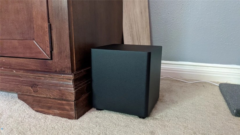 Subwoofer for a Vizio V-Series 2.1 soundbar kit.