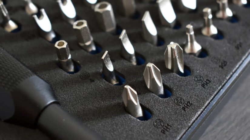 iFixit Manta Driver Kit foam plate closeup
