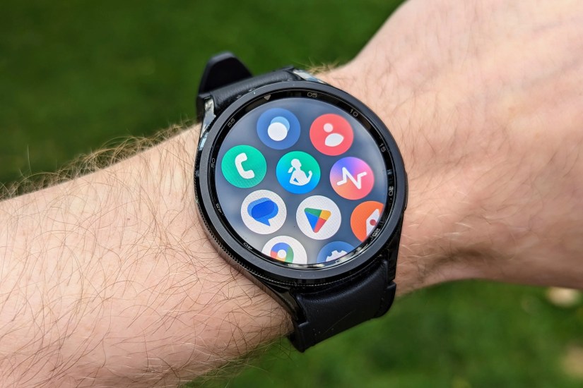 Samsung Galaxy Watch 6 Classic app launcher.