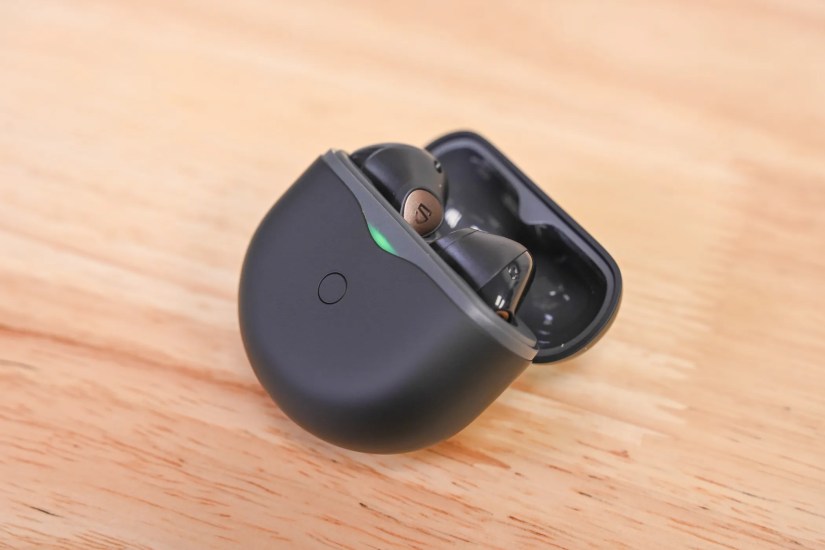 The case of the SOUNDPEATS Air4 aptX Lossless Wireless Earbuds open with the light on