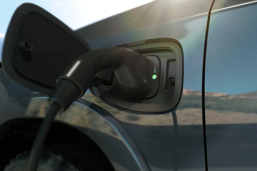 RAM 1500 REV fast charging port.