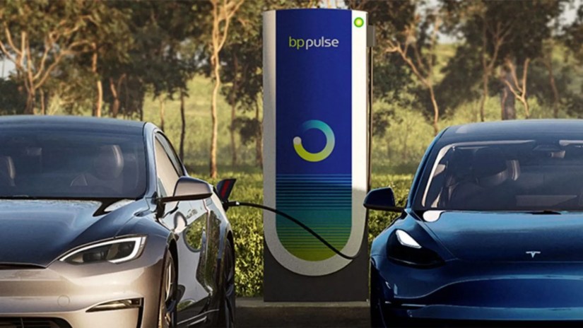 BP Pulse-branded Tesla Supercharger.