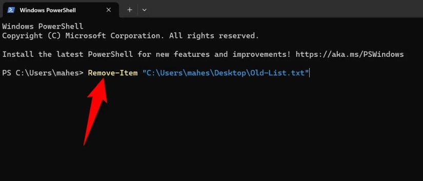 The &lsquo;Remove-Item&rsquo; cmdlet to delete a file in a PowerShell window.