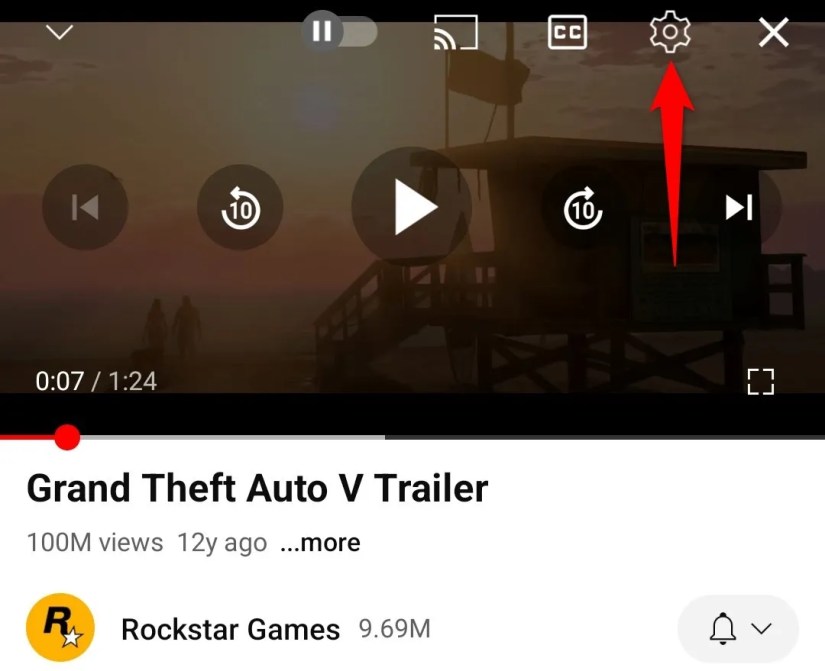 Gear icon highlighted for YouTube&rsquo;s video player.