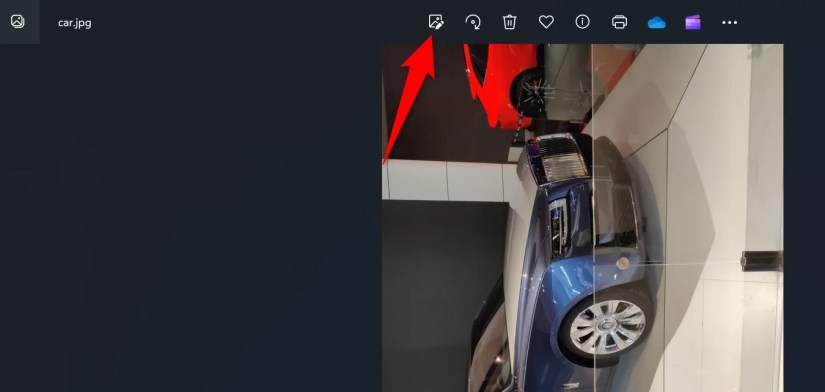 Edit Image highlighted in Photos.