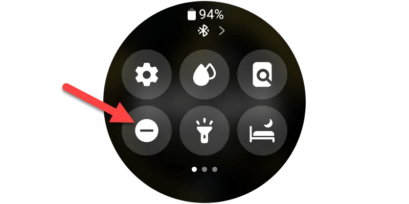 Do Not Disturb toggle on Samsung Galaxy Watch.