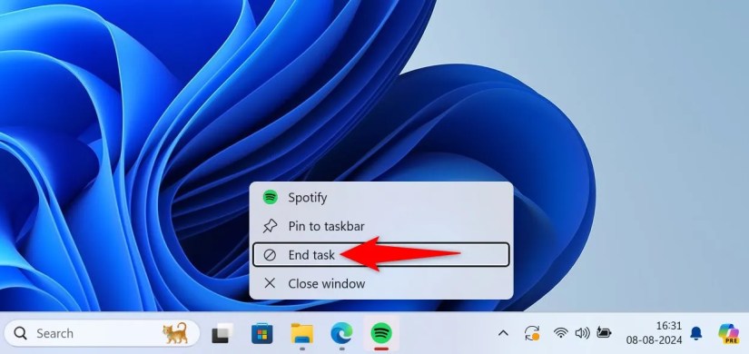 &lsquo;End Task&rsquo; highlighted for an app on Windows taskbar.