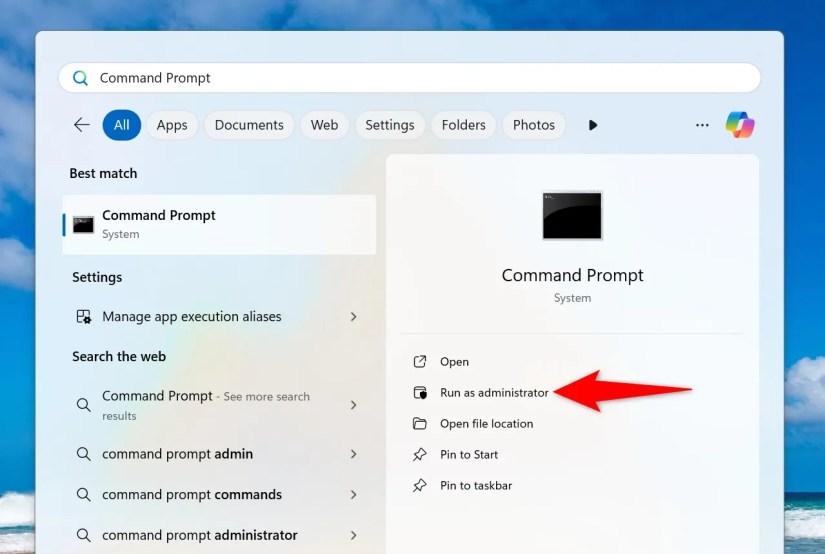 &lsquo;Run as Administrator&rsquo; highlighted for Command Prompt.
