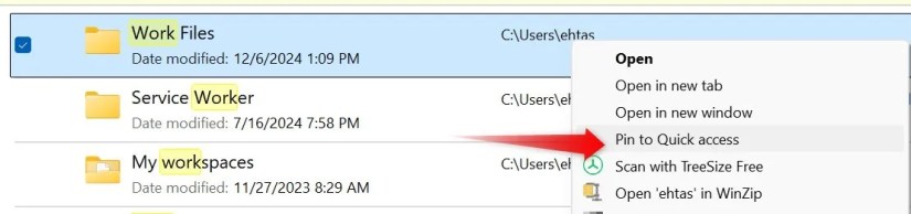 Pinning a folder to Quick Access in Windows.