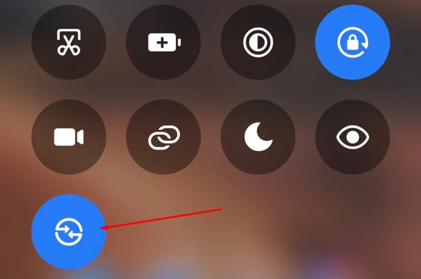 Quick Share option in the Quick Setting menu of Android smartphone.