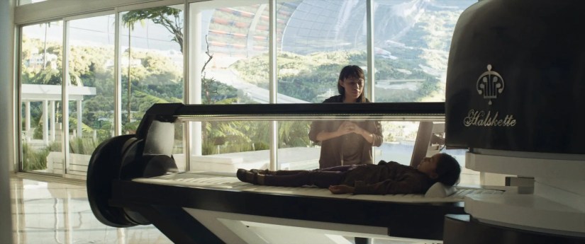 The med-pod from the film Elysium.