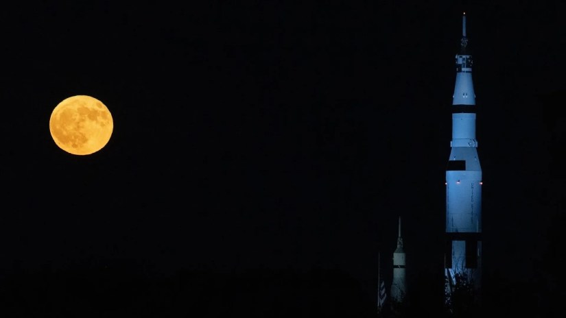 A super blue moon rises over Huntsville, Alabama