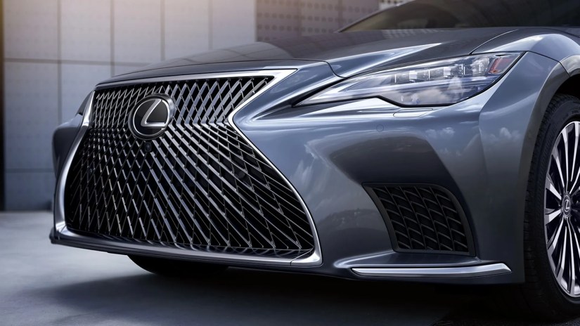 Close up of the grille of a 2025 Lexus LS500
