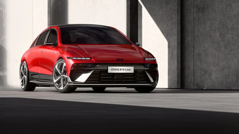 Front 3/4 view of the new Hyundai Ioniq 6.