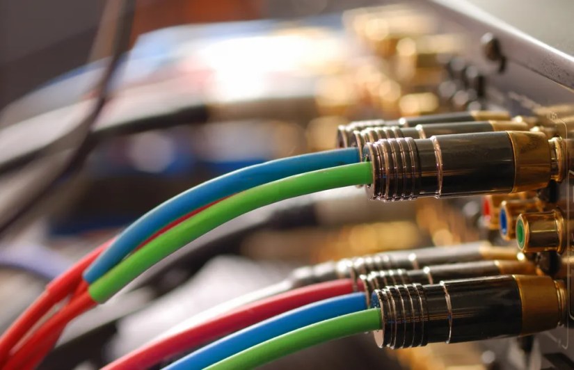 Hi-End home movie theater cables.