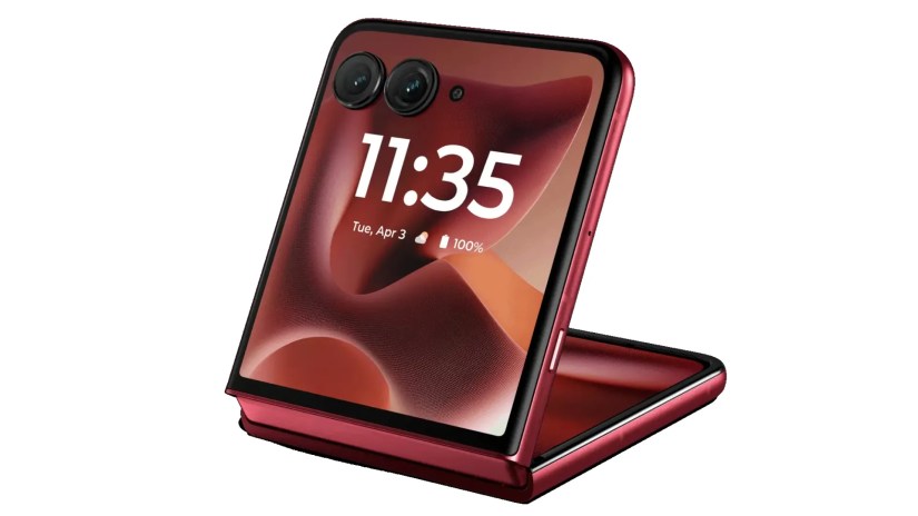 Moto Razr 60 Ultra&rsquo;s dual camera setup.