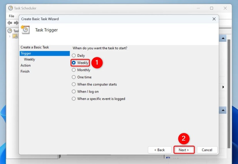 &ldquo;Weekly&rdquo; and &ldquo;Next&rdquo; highlighted on the &ldquo;Create Basic Task Wizard&rdquo; window.