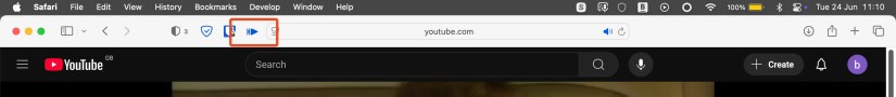 The IINA Safari extension button.