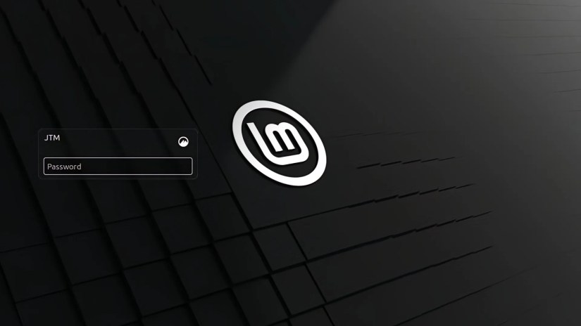 Linux Mint initial login screen.