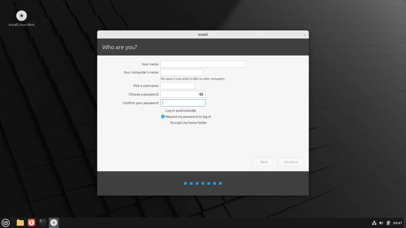 Linux Mint installer showing user account options.