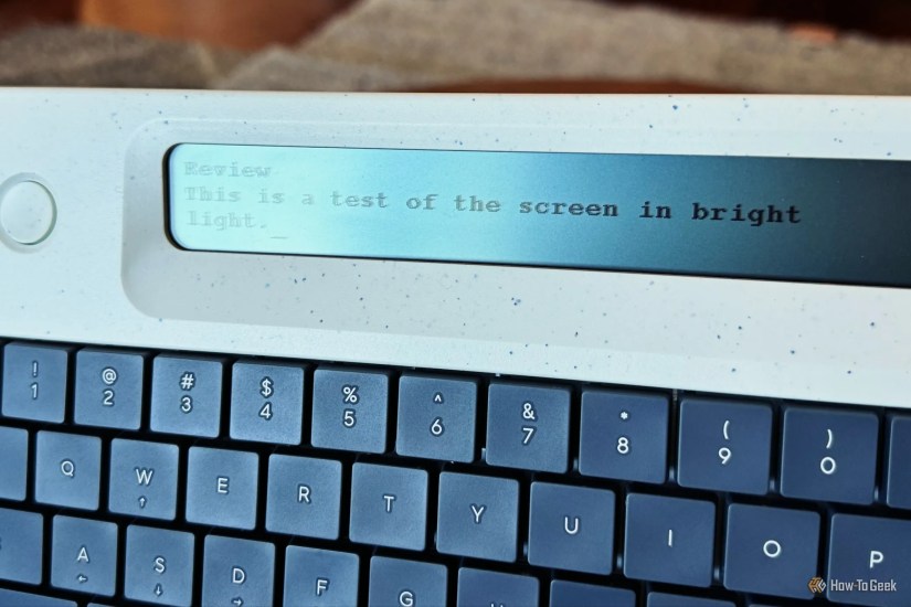 Freewrite Alpha&rsquo;s screen with direct light hitting it