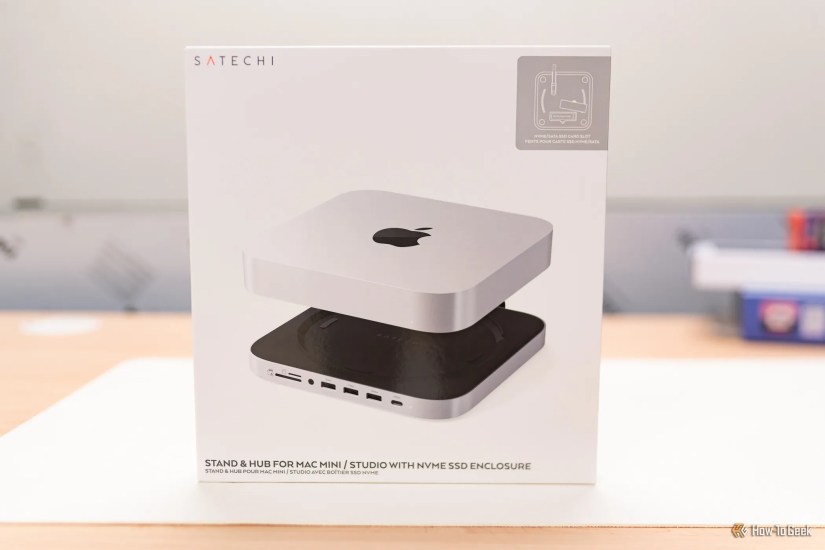 The box containing the Satechi stand
