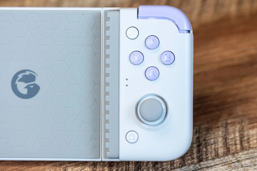 GameSir X2s Type-C close up of face buttons