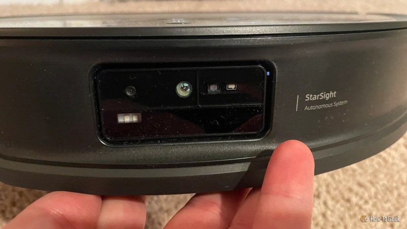 The front of the Roborock Saros 10R.