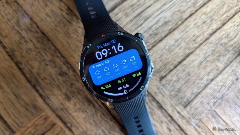 OnePlus Watch 3 on table.