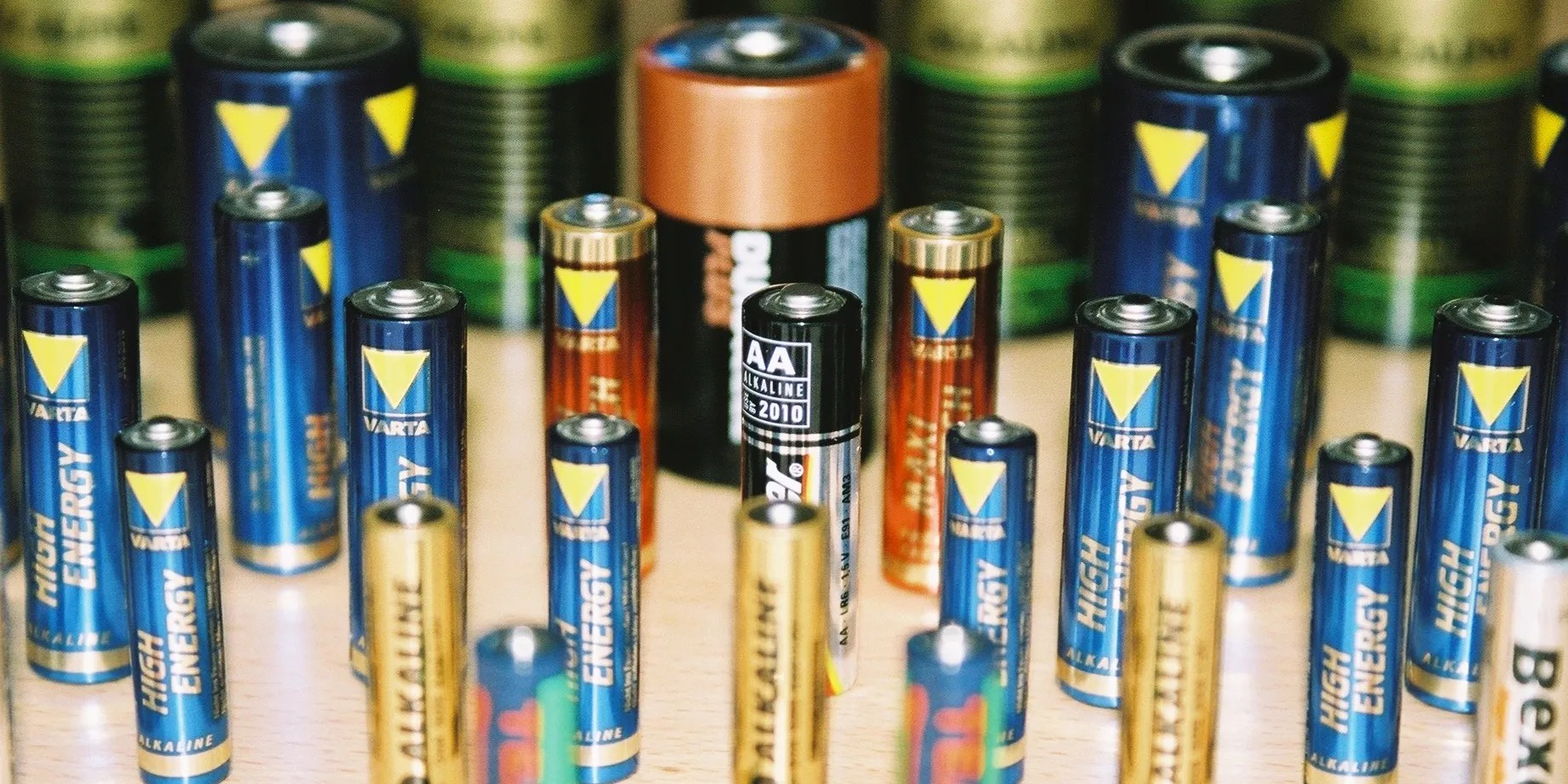 Emergency Battery Hack Make an AAA Battery Work as an AA Battery