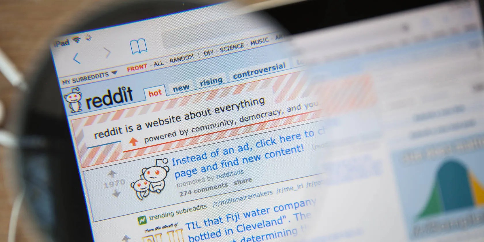 How to Browse Reddit at Work Without Getting Caught