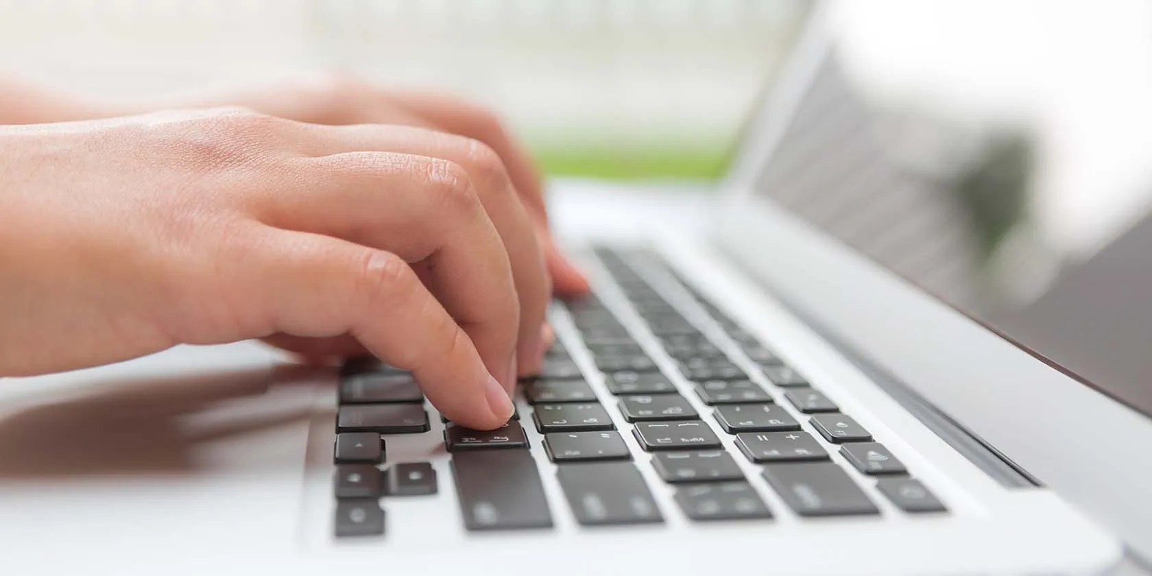 Ditch Your Desktop! Turn Your Smartphone Into a Desktop Replacement